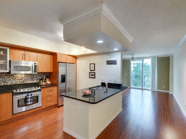 600 S Dixie Hwy , Unit 327, West Palm Beach, FL 33401