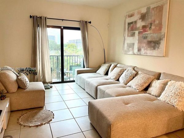 8201 NW 41st St, Unit D-302, Doral, FL 33166