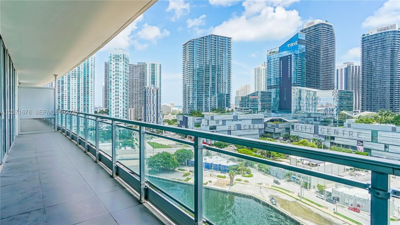 92 SW 3rd St , Unit 1803, Miami, FL 33130 Photo