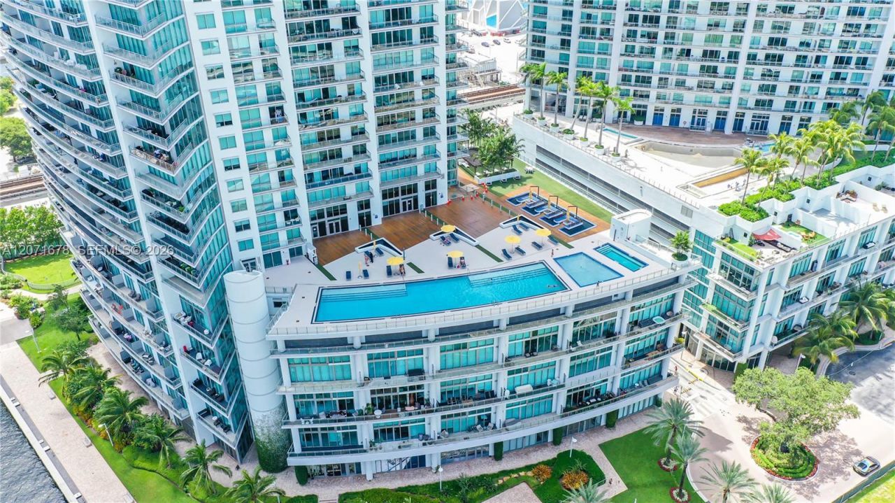 92 SW 3rd St , Unit 1803, Miami, FL 33130 Photo