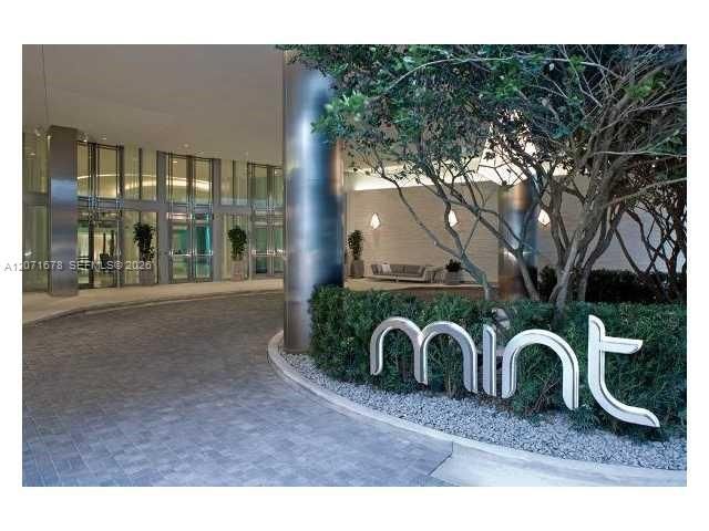 92 SW 3rd St , Unit 1803, Miami, FL 33130 Photo