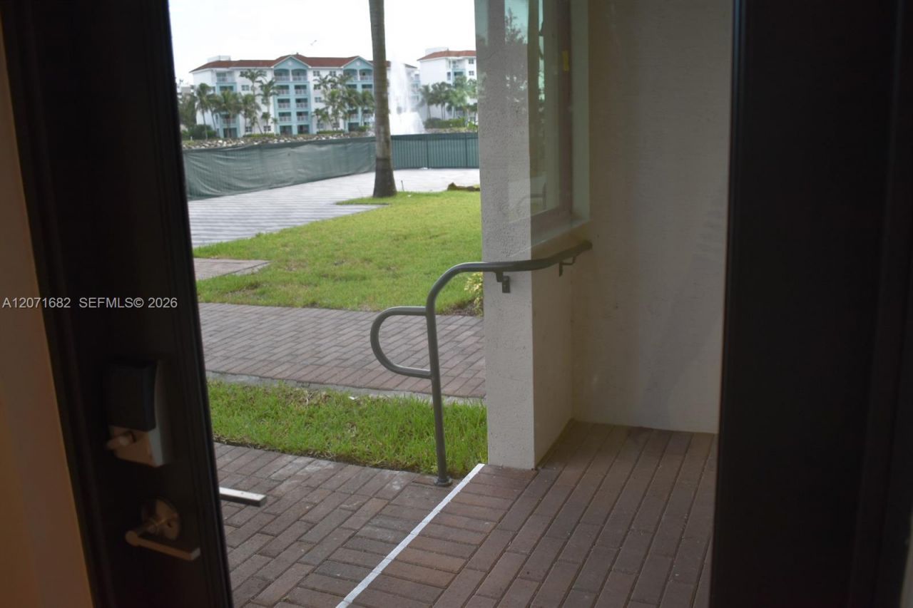 4640 NW 84 , Unit 16, Doral, FL 33166 Photo