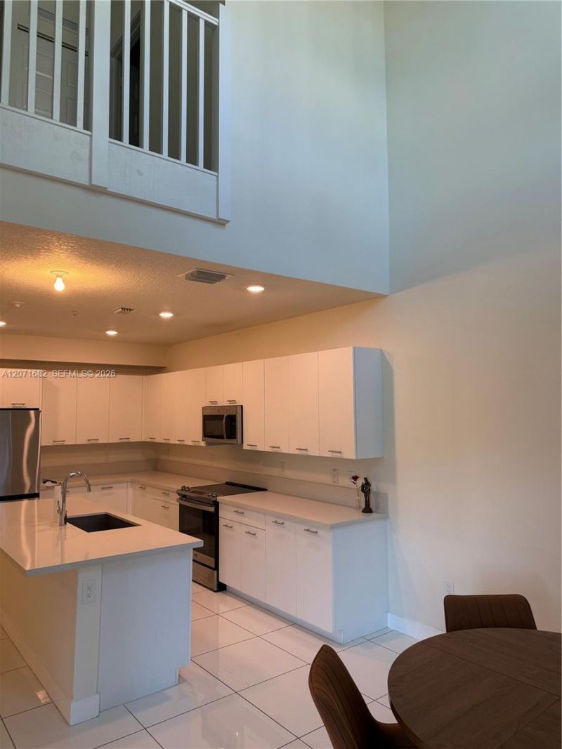 4640 NW 84 , Unit 16, Doral, FL 33166 Photo