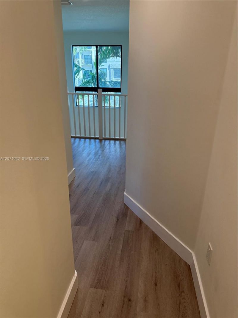 4640 NW 84 , Unit 16, Doral, FL 33166 Photo