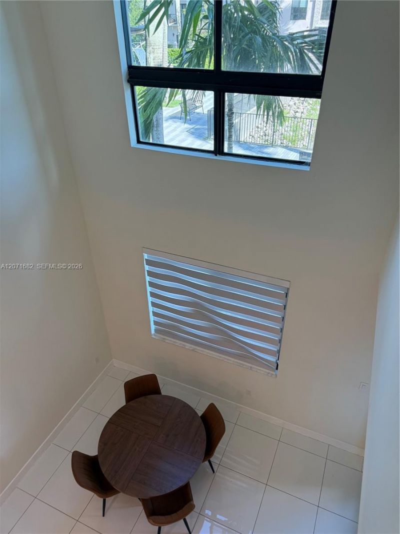 4640 NW 84 , Unit 16, Doral, FL 33166 Photo