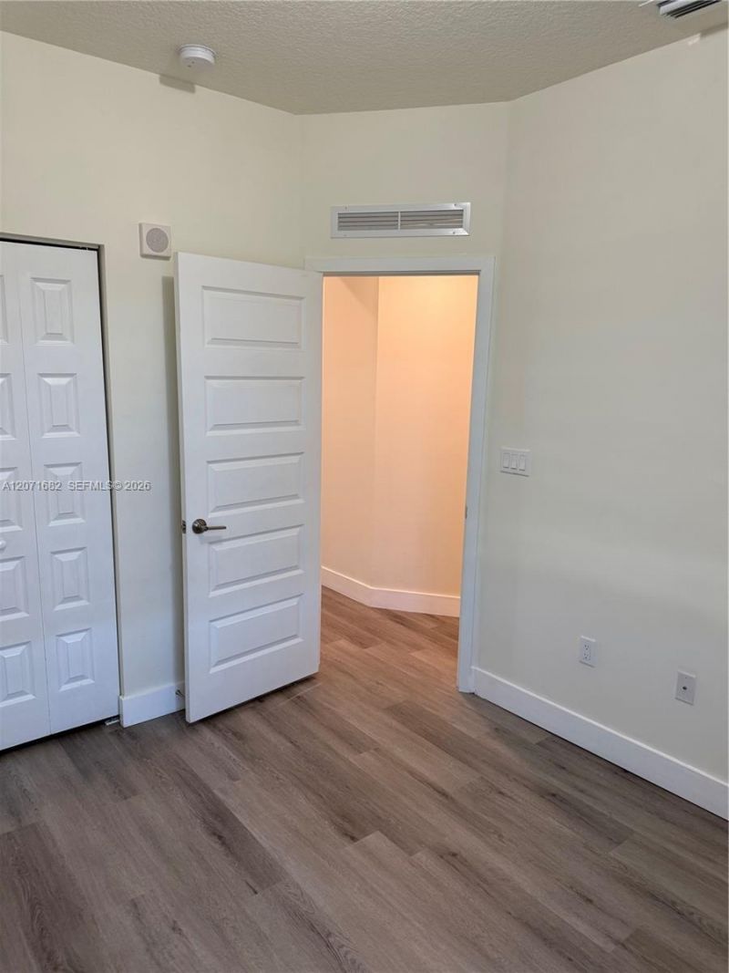4640 NW 84 , Unit 16, Doral, FL 33166 Photo