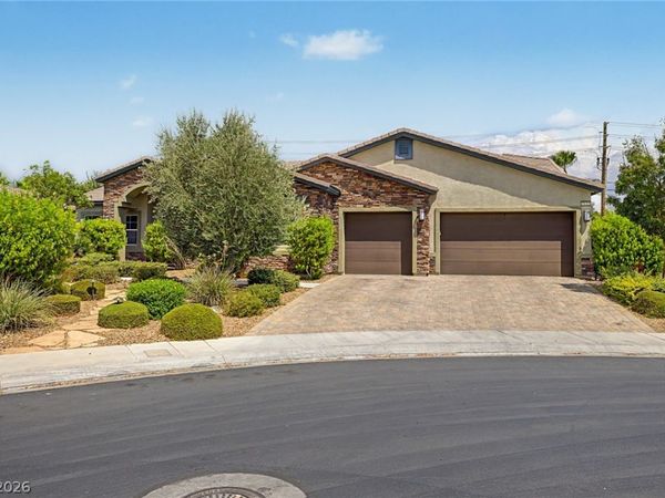 7132 Shire Ridge Avenue , Las Vegas, NV 89131