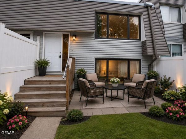 922 39TH Street, Grand Forks, ND 58203