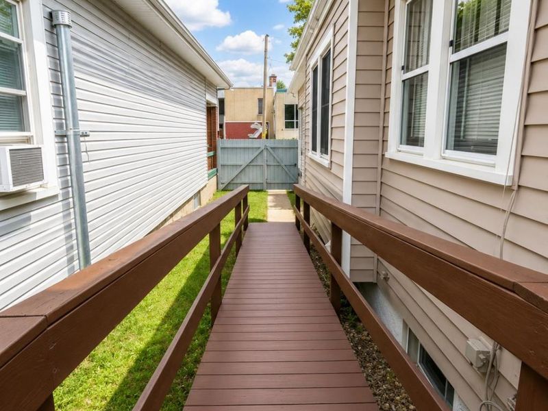 1207 Dayton Street, Hamilton, OH 45011 Photo 3