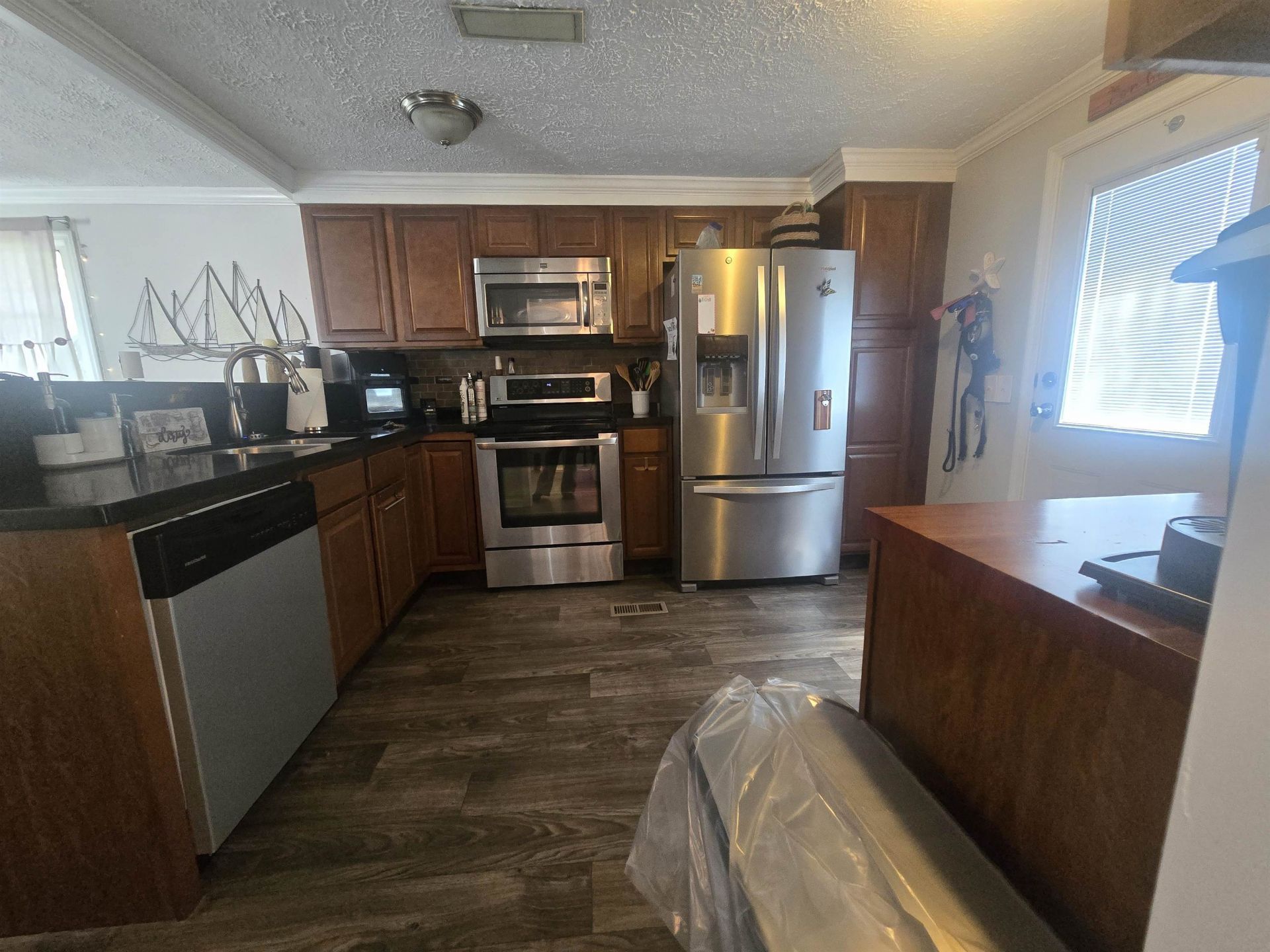 346 Ocean Breeze Dr. Photo 17