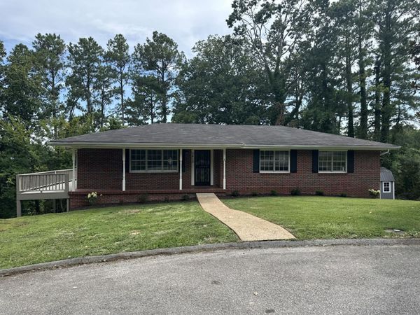 3412 Amber Avenue, Chattanooga, TN 37412