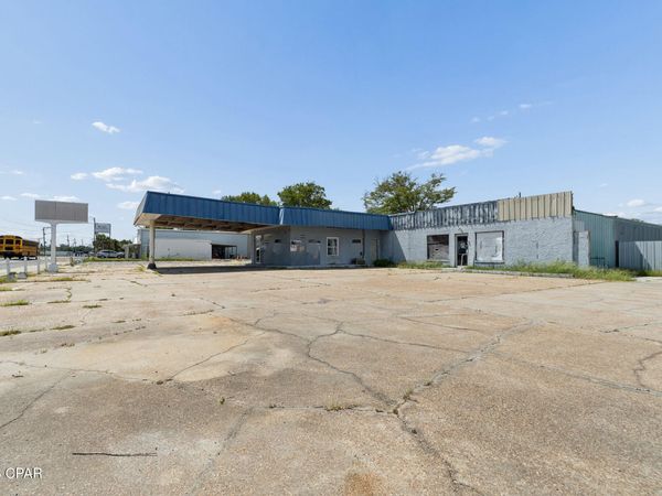 4841 E Highway 98 , Panama City, FL 32404