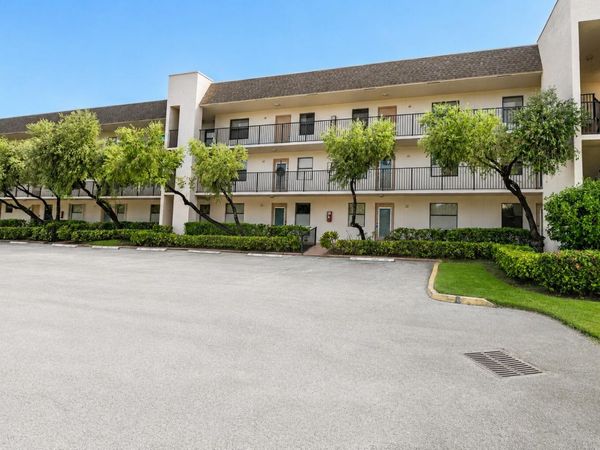 2941 N NOB HILL Road, Unit 112, Sunrise, FL 33322