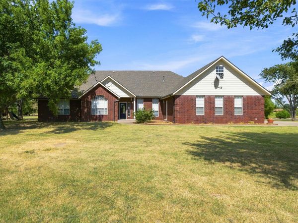 11404 N 189th East Avenue E, Owasso, OK 74055