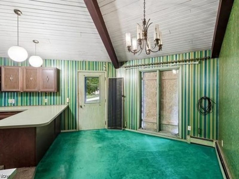 9555 Olde Eight Rd, Northfield, OH 44067 Photo 3