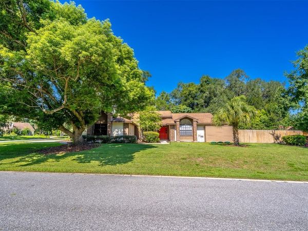935 PINE SHADOW DRIVE , APOPKA, FL 32712