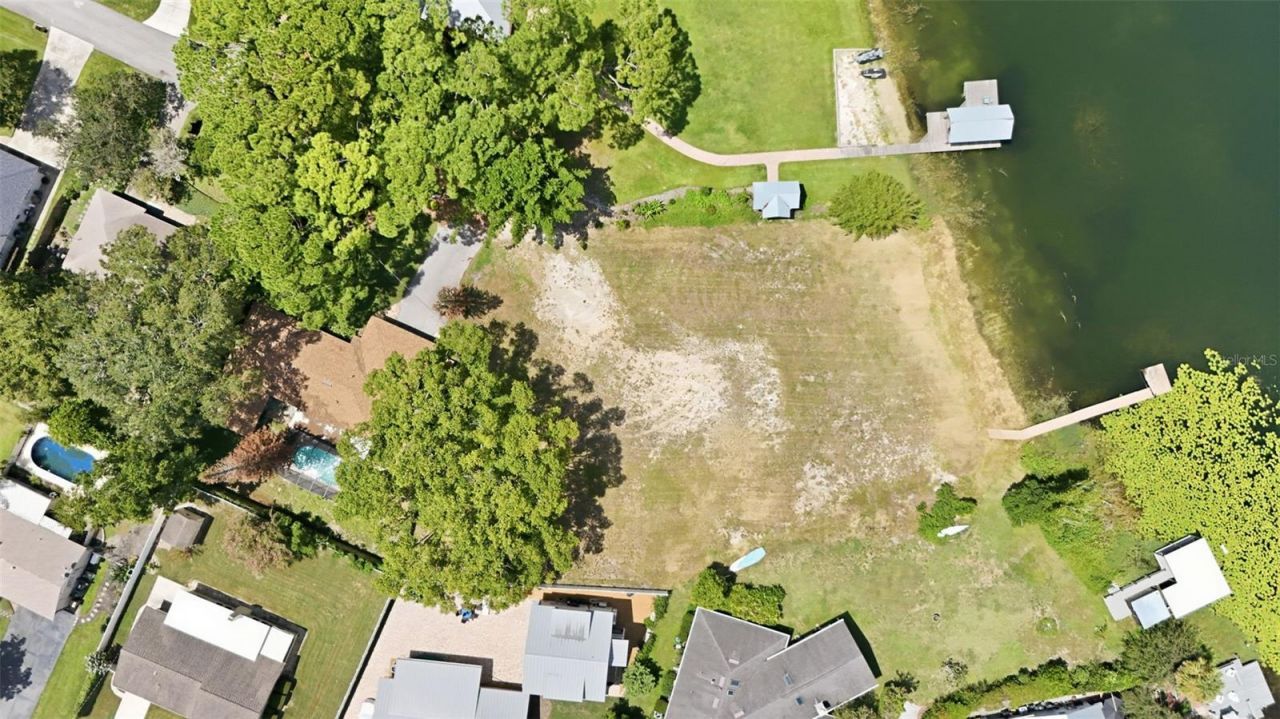 1810 Pineway Court , Mount Dora, FL 32757 Photo