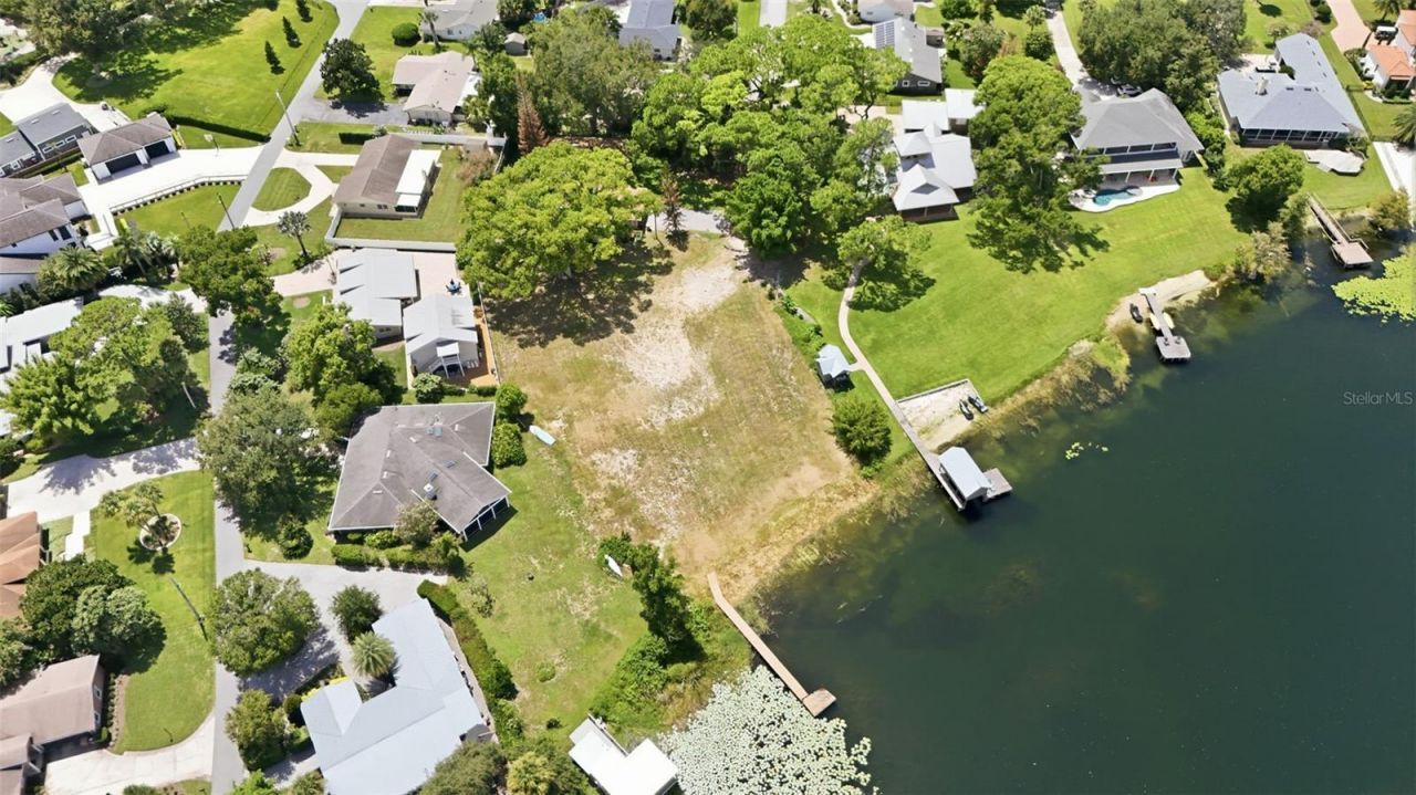 1810 Pineway Court , Mount Dora, FL 32757 Photo