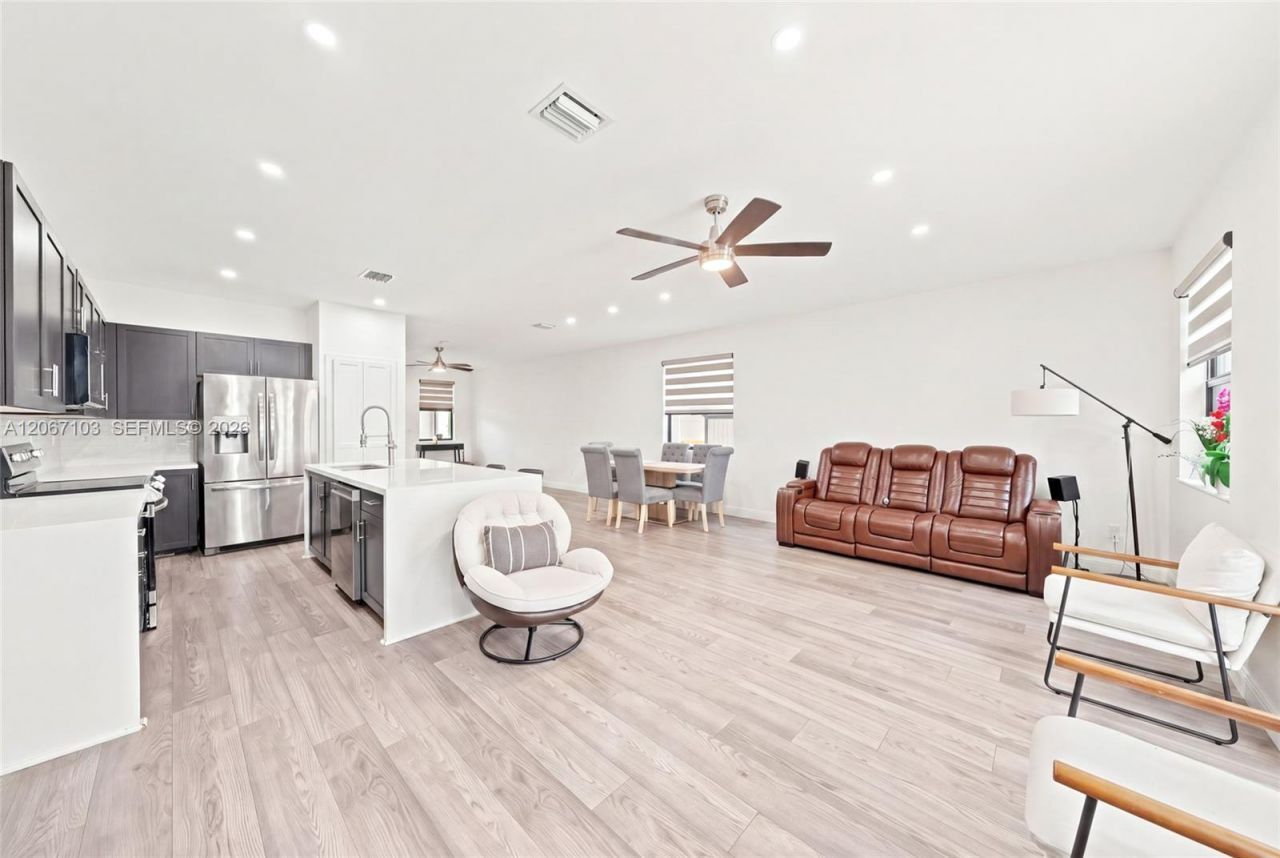 3478 W 110th St , Hialeah, FL 33018 Photo