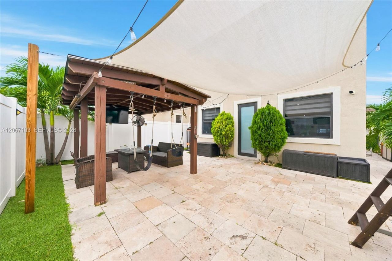 3478 W 110th St , Hialeah, FL 33018 Photo