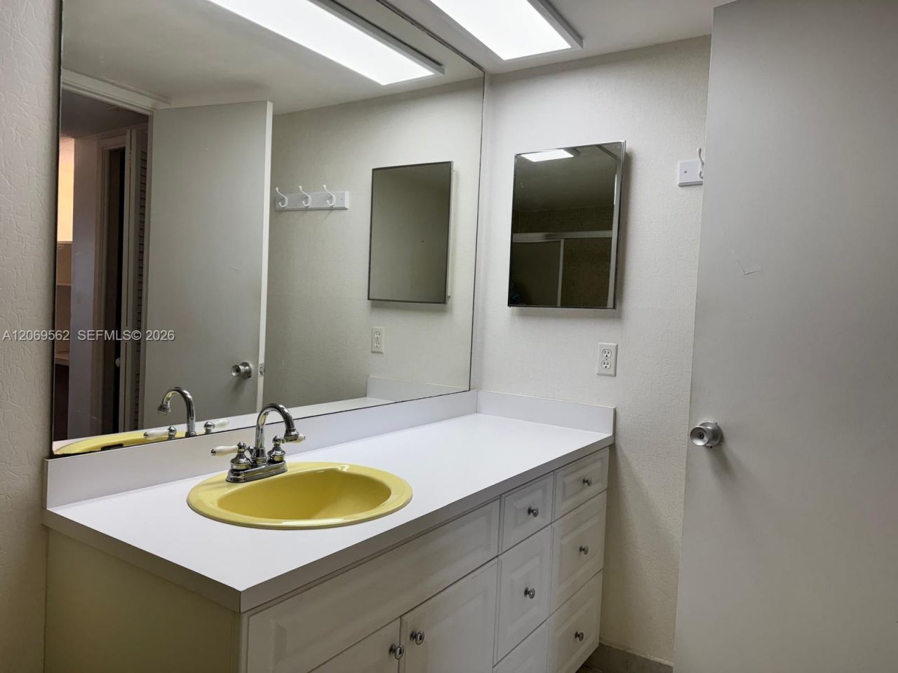 2950 N Palm Aire Dr , Unit 605, Pompano Beach, FL 33069 Photo