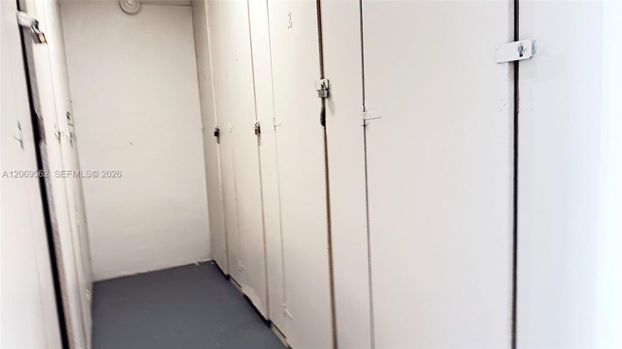 2950 N Palm Aire Dr , Unit 605, Pompano Beach, FL 33069 Photo
