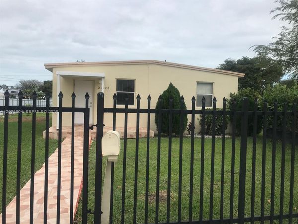 21625 SW 109th Ave , Miami, FL 33170
