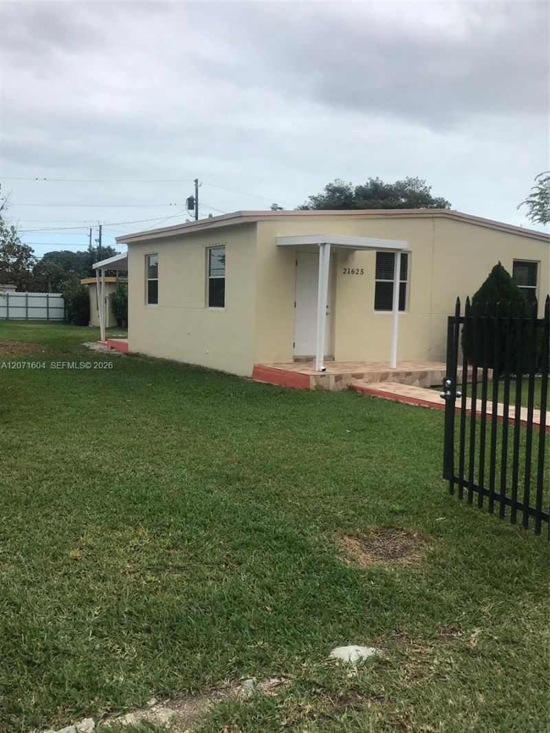 21625 SW 109th Ave , Miami, FL 33170 Photo