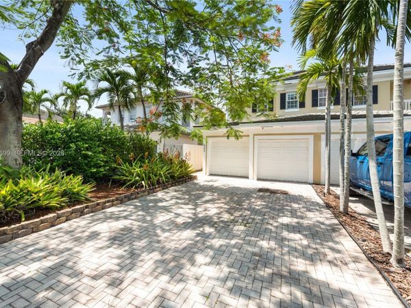 423 SW 16th St , Fort Lauderdale, FL 33315