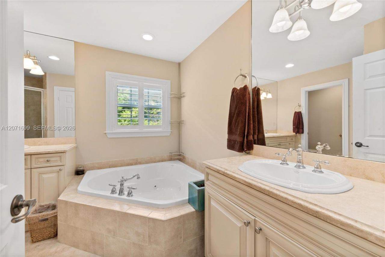 423 SW 16th St, Fort Lauderdale, FL 33315 Photo