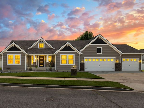 19202 E 11th Ave, Greenacres, WA 99016