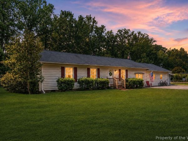 209 Oak Point Drive, Yorktown, VA 23692