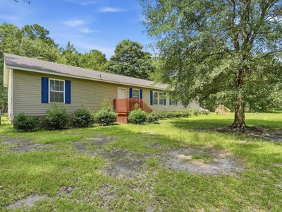 924 Blissful Lane, Huger, SC 29450