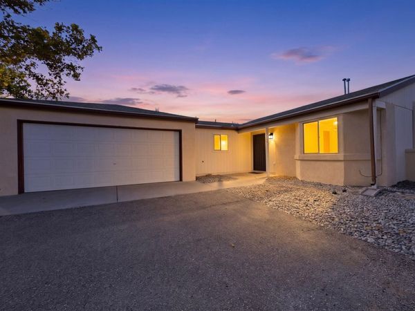 1801 Jeffrey Road NE, Rio Rancho, NM 87144