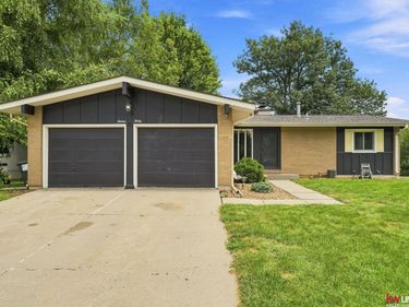 1630 S 77th Street, Lincoln, NE 68506