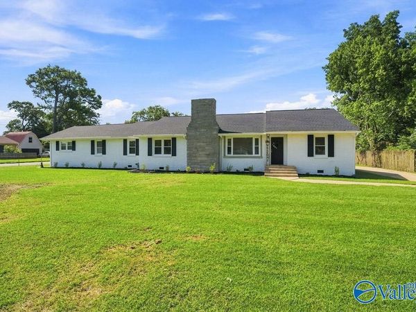1006 E Forrest Street, Athens, AL 35611