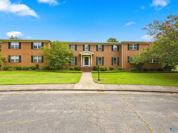 8204 Willowbrook Circle SE, Unit C, Huntsville, AL 35802