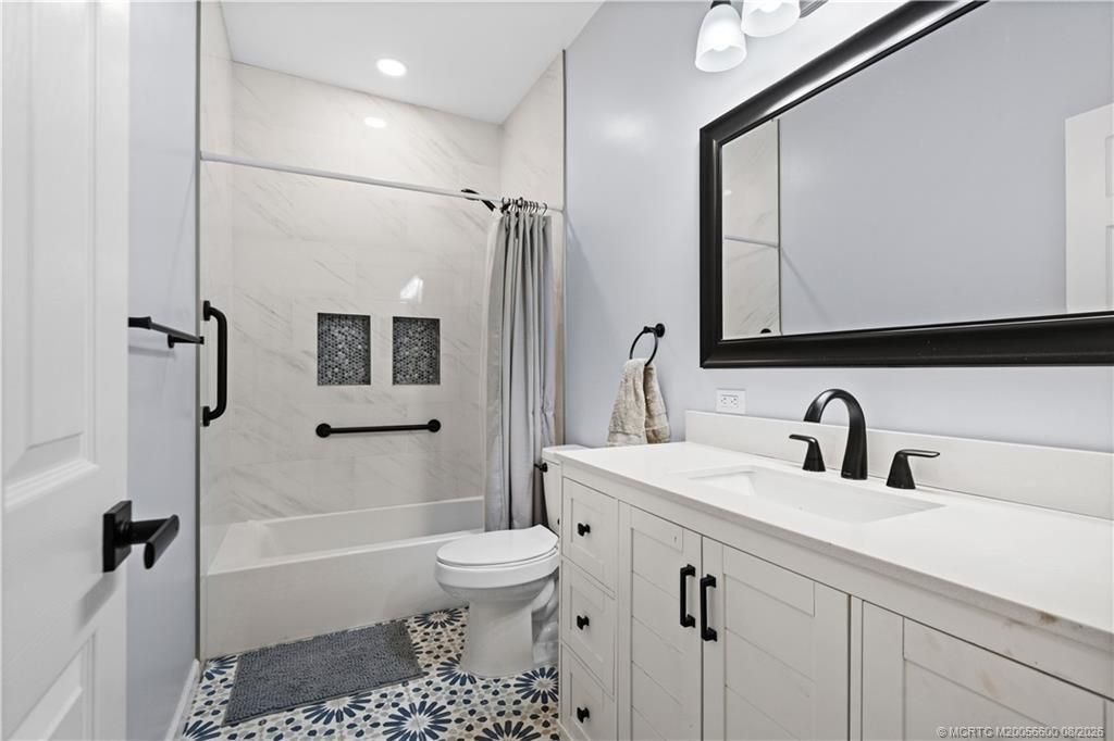 5012 SE Mariner Garden Circle, Stuart, FL 34997 Photo