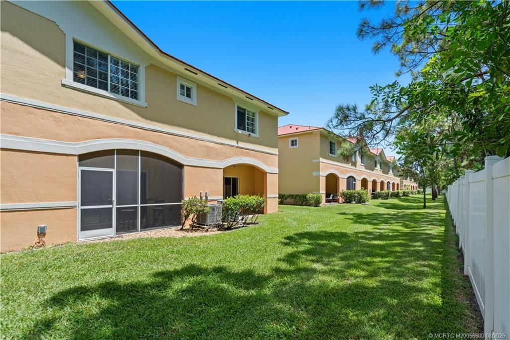 5012 SE Mariner Garden Circle, Stuart, FL 34997 Photo