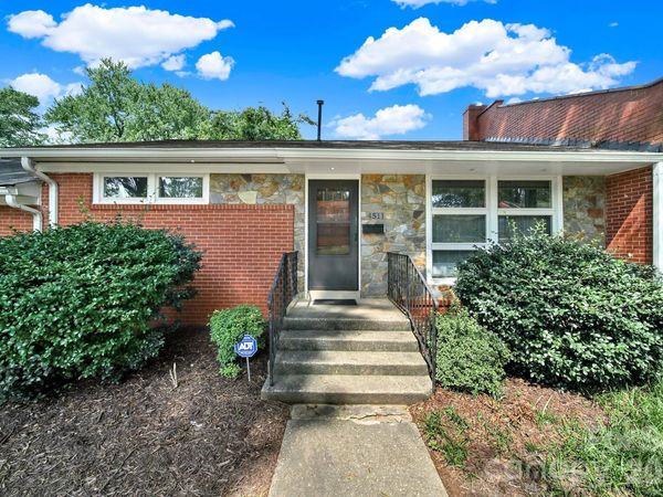 4511 Woodlark Lane , Charlotte, NC 28211