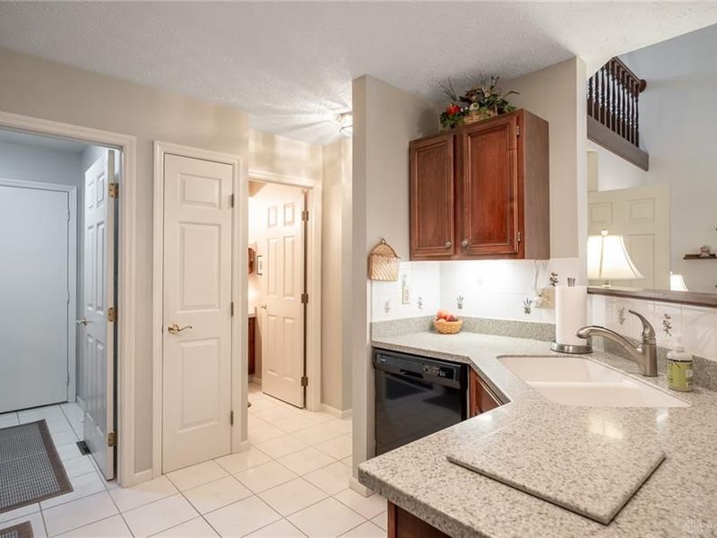 3906 W Summit Ridge Drive, Beavercreek, OH 45430 Photo 10