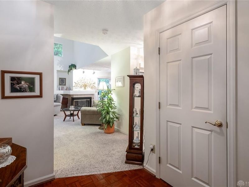 3906 W Summit Ridge Drive, Beavercreek, OH 45430 Photo 3