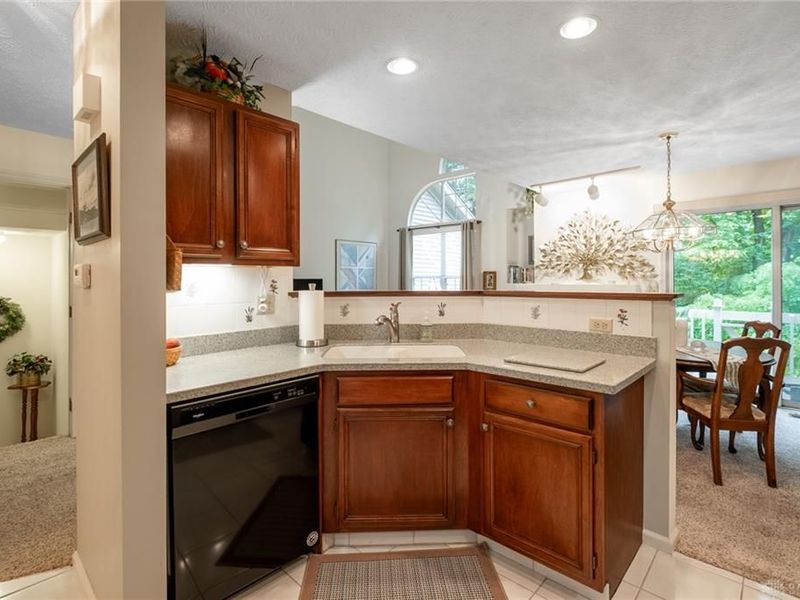 3906 W Summit Ridge Drive, Beavercreek, OH 45430 Photo 8