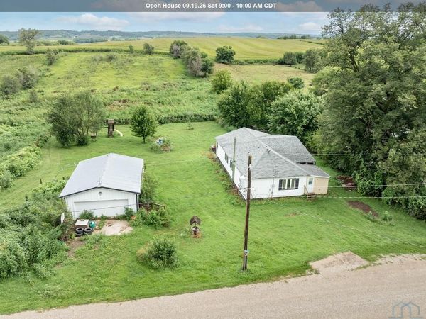 33376 197th Street, Castana, IA 51010