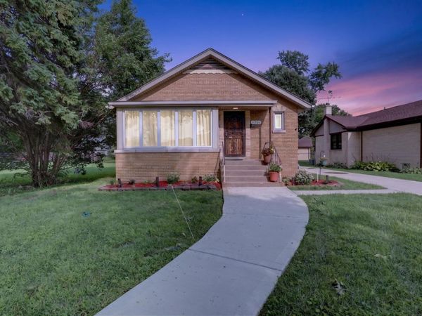 11701 S Bell Avenue , Chicago, IL 60643