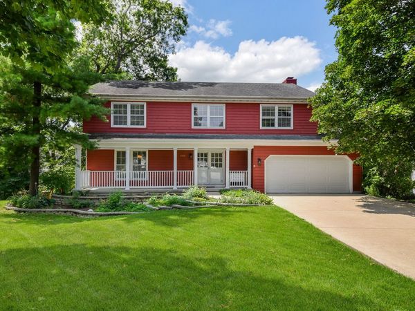 2230 Barger Court, Wheaton, IL 60189
