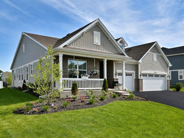 1174 Larswood Lane , Crystal Lake, IL 60012