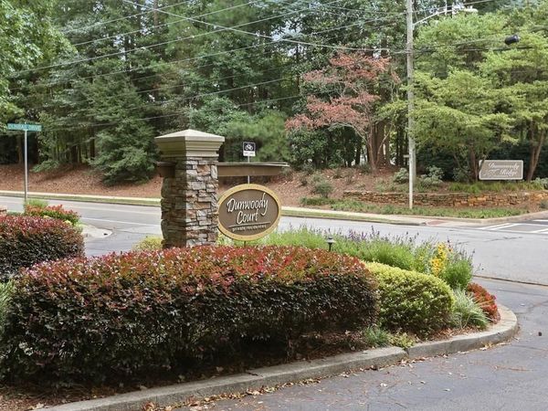 917 Dunbar Drive , Dunwoody, GA 30338