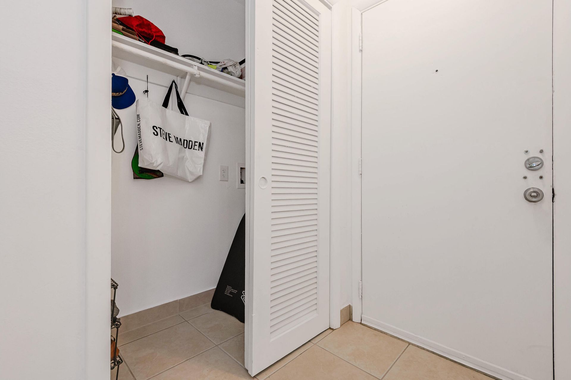1000 NE 12th Avenue, Unit 104, Hallandale Beach, FL 33009 Photo