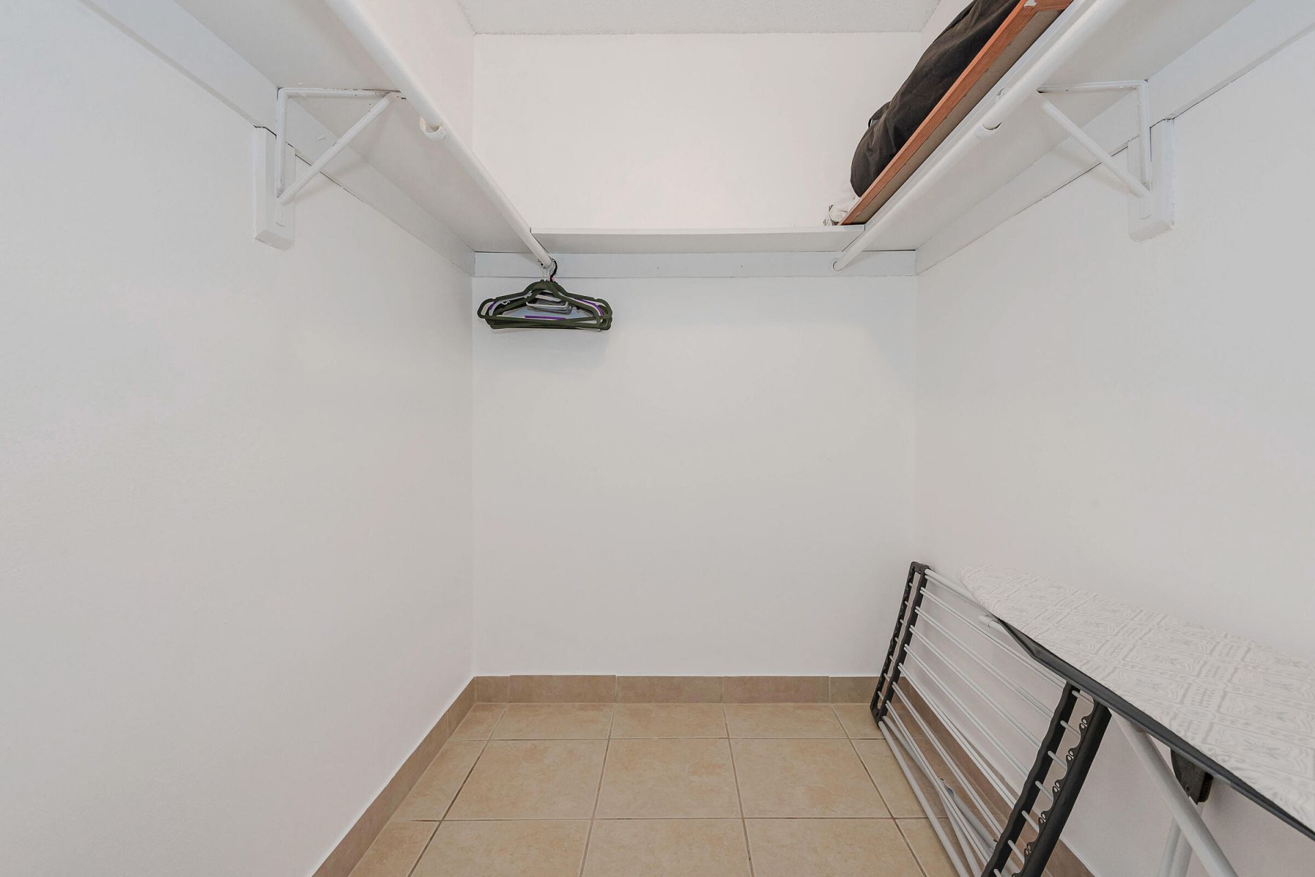 1000 NE 12th Avenue, Unit 104, Hallandale Beach, FL 33009 Photo